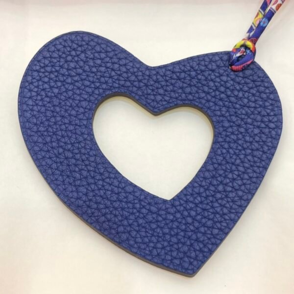 Canada Ottawa 187 Factory Hollow Heart Charm Blue Saphir Togo / Lime Epsom Bag Charm
