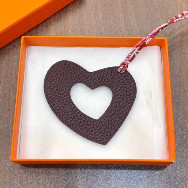UK London 187 Factory Hollow Heart Charm Togo Leather Dark Coffee / Epsom Leather Blue Atoll