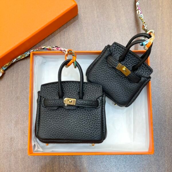 UK London 187 Factory Birkin Bag Charm Togo Leather CC89 Noir Gold Hardware