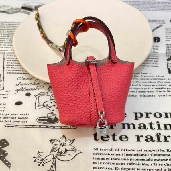 Australia Sydney 187 Factory Rose Lipstick Togo Leather Picotin Bag Charm Silver Hardware