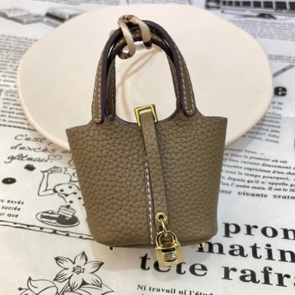 187 Factory Boutique Picotin Bag Charm Togo Leather CK18 Etoupe Gold Hardware