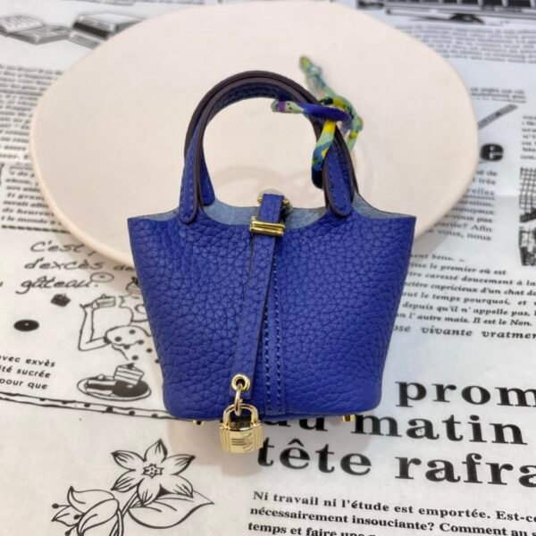 187 Factory Charm Price 7T Blue Electric Togo Leather Picotin Bag Charm Gold Hardware