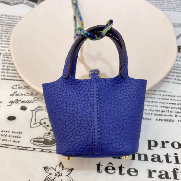 187 Factory Charm Price 7T Blue Electric Togo Leather Picotin Bag Charm Gold Hardware
