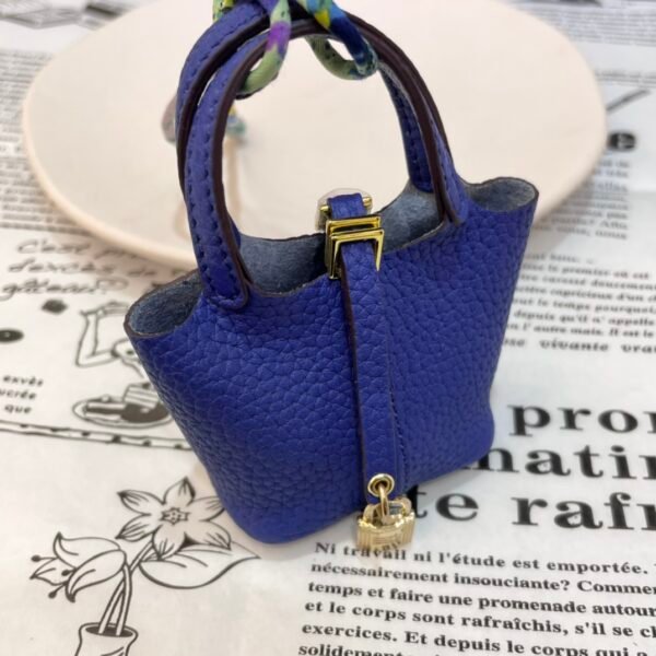 187 Factory Charm Price 7T Blue Electric Togo Leather Picotin Bag Charm Gold Hardware
