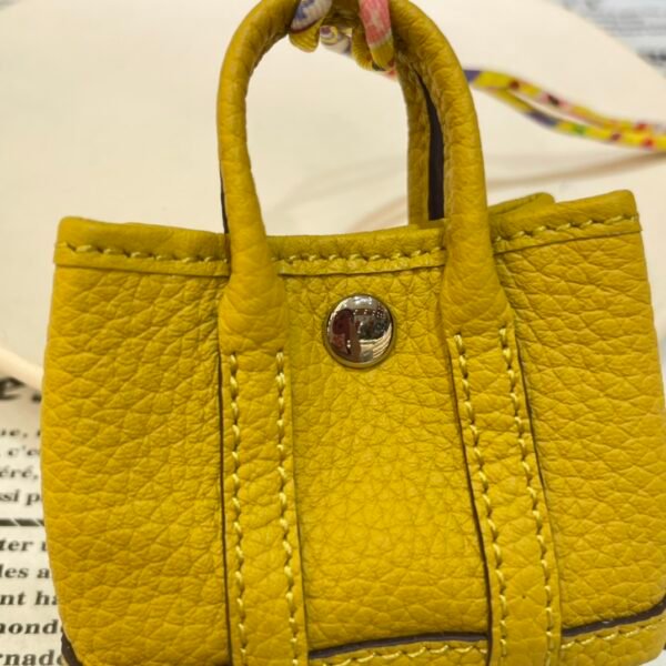 187 Factory Garden Party Charm Togo Leather 9D Amber Silver Hardware