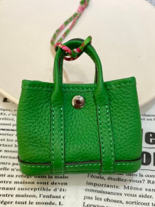 187 Factory Bag Hanging Togo Leather Garden Party Charm 1K Vert Bambou Silver Hardware