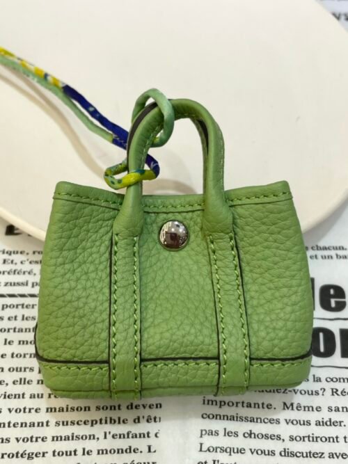 USA Washington 187 Factory Garden Party Charm Togo Leather 3I Vert Criquet Silver Hardware