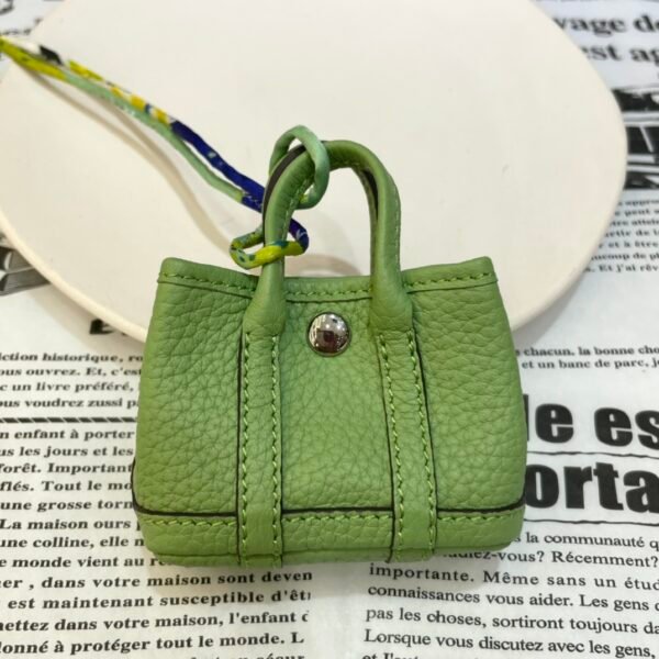 USA Washington 187 Factory Garden Party Charm Togo Leather 3I Vert Criquet Silver Hardware