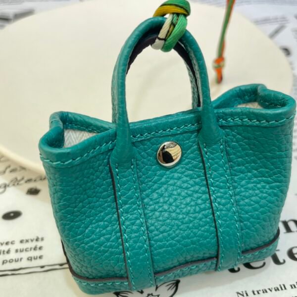 UK London 187 Factory Garden Party Charm Togo Leather Malachite Silver Hardware