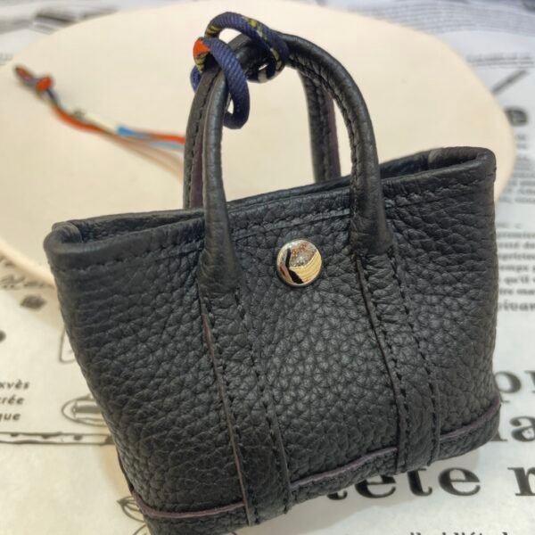 USA Washiongton 187 Factory Togo Leather 89 Noir Garden Party Charm Hangings Silver Hardware